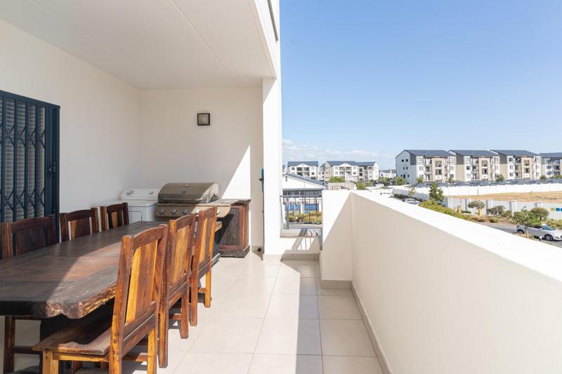 2 Bedroom Property for Sale in The Huntsman Western Cape